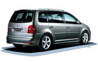 Накладка на кромку крышки багажника (нерж.) 1 шт. VW TOURAN 2009 >